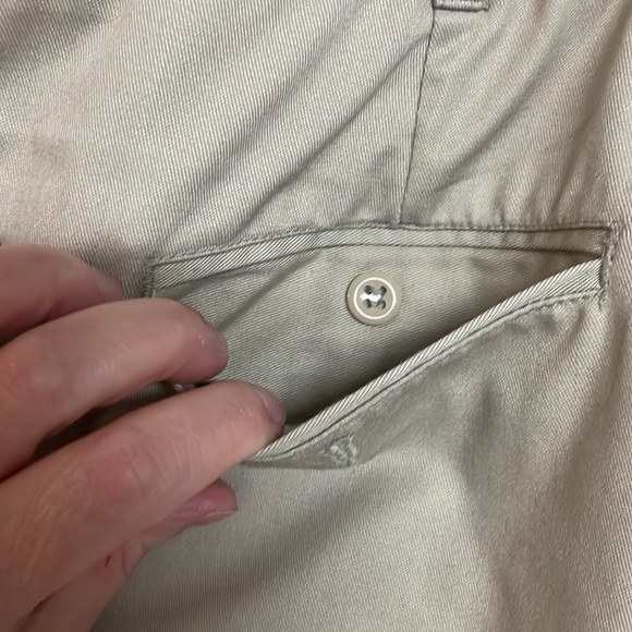 Wear Guard size W46 Khaki Color Flat Front Shorts with Front and Back Pockets - Picture 7 of 9